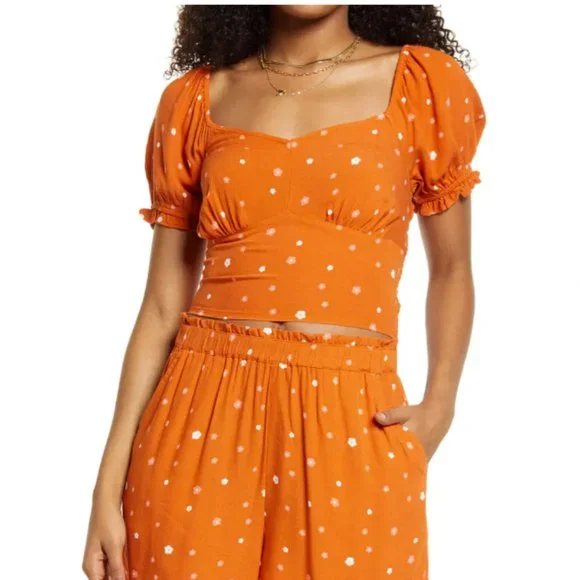 NWT Floral Boho Crop Top Blouse Womens XS Rust Orange White Flowers Tie Back - Picture 2 of 5